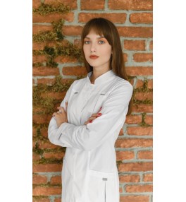 Халат медицинский женский М131 (цвет белый, отделка светло-серая) 