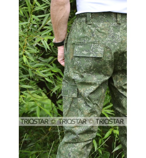 фото Брюки КМФ камуфляж с карманами (цвет зелёный пиксель)